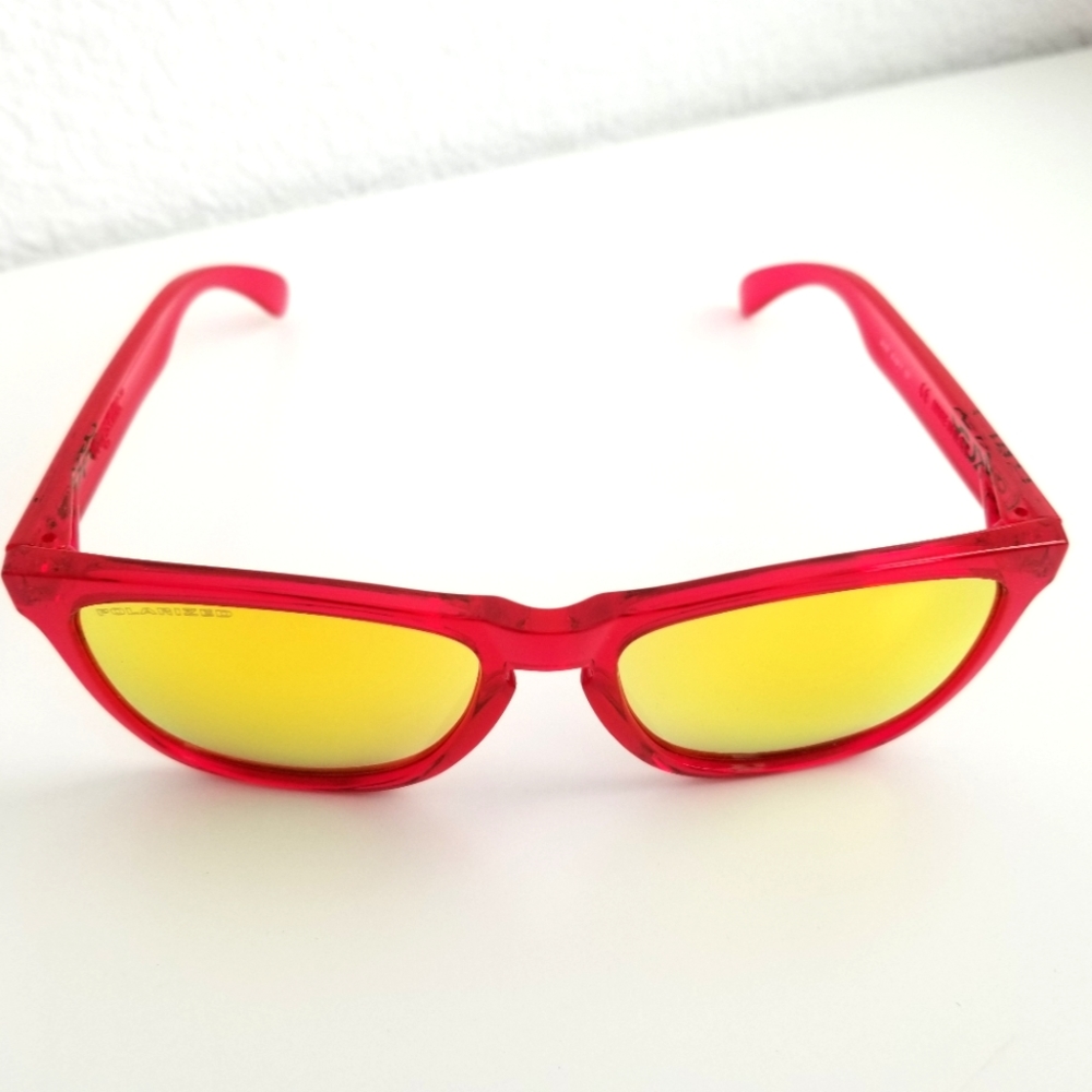 Oakley Frogskins Pink with 24k Mirrored Polarized Lenses